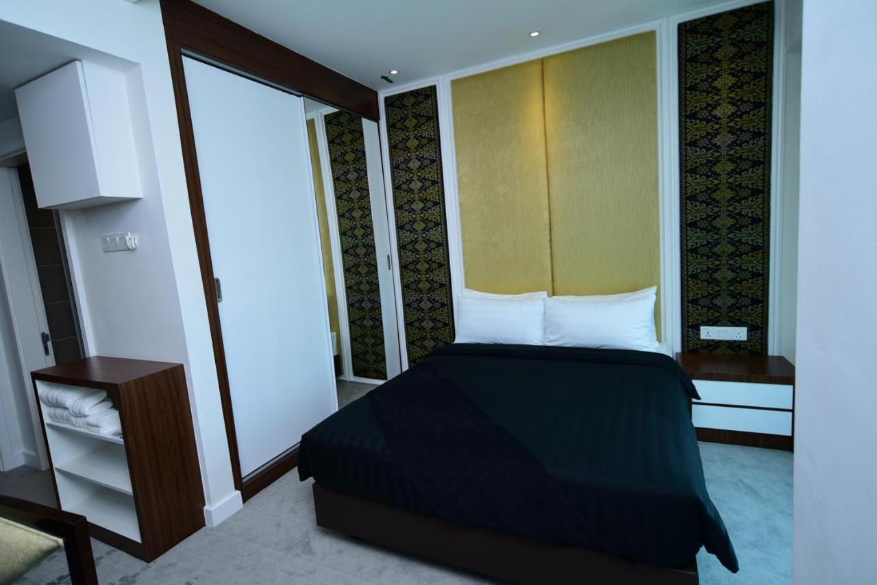 Hotel Utm &