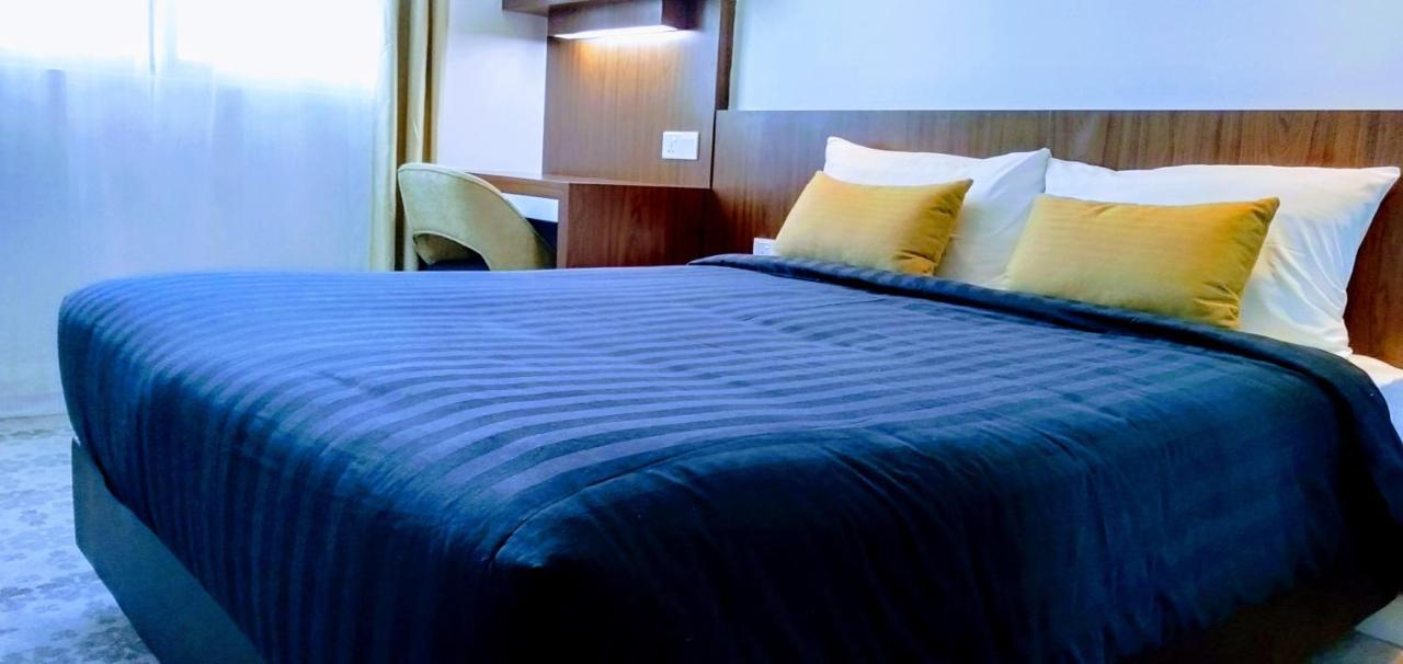 Utm & Hotel 3*