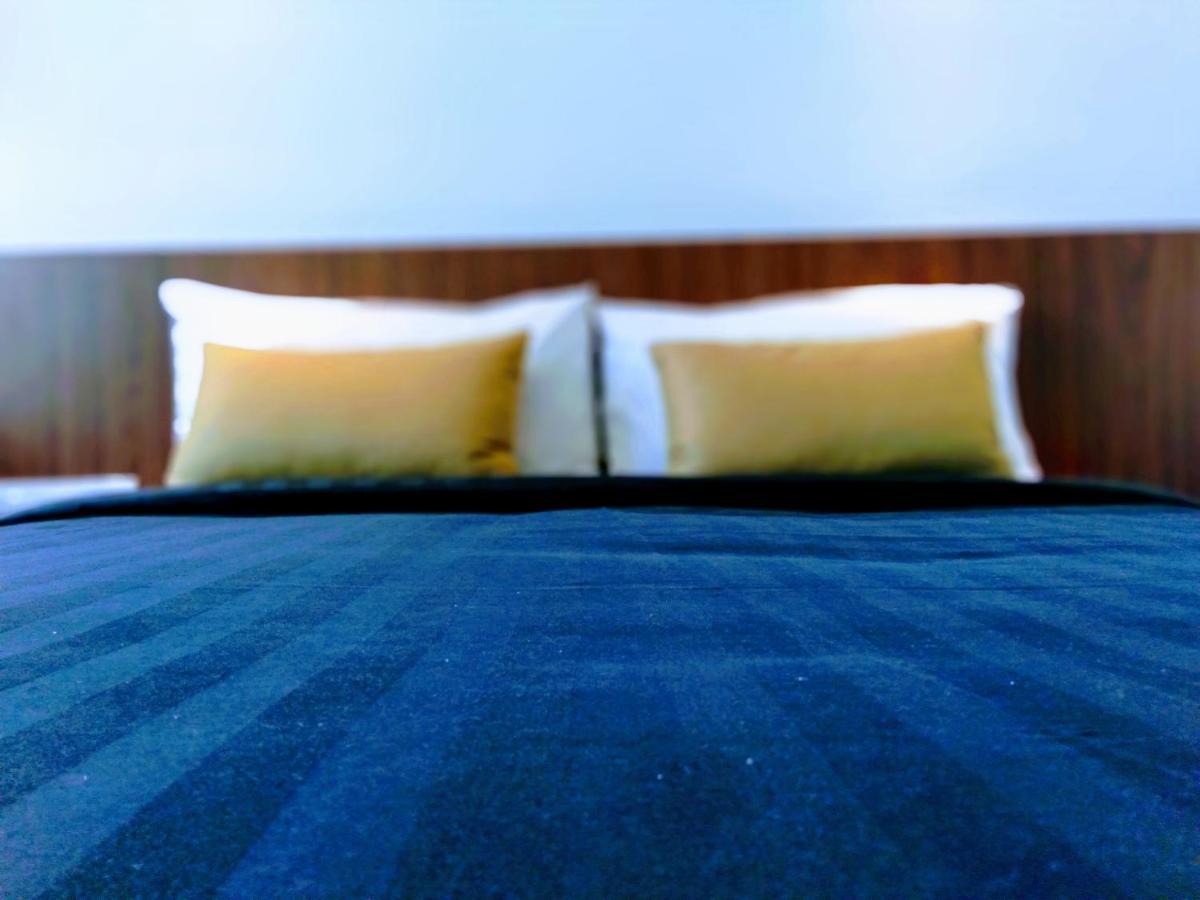 Hotel Utm &